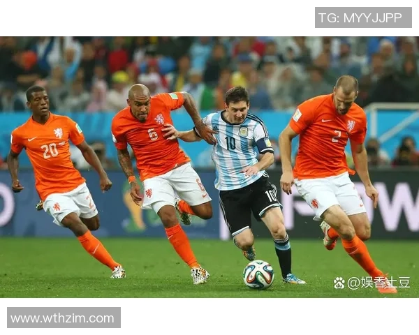 荷兰与巴西替补球员表现对比分析及比赛影响探讨